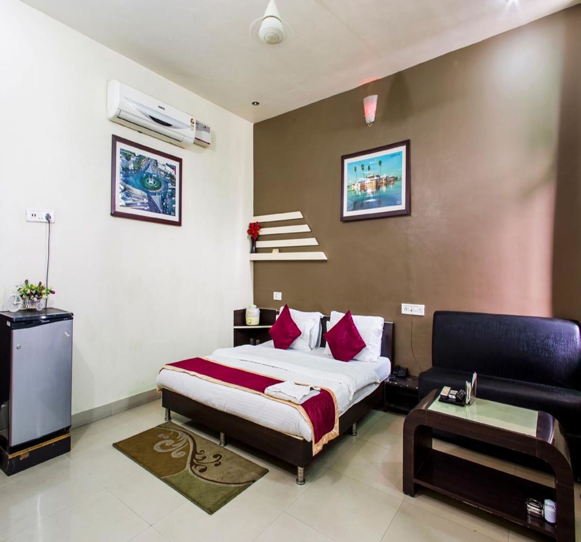 Oyo 2075 Hotel Kota Royal Dış mekan fotoğraf