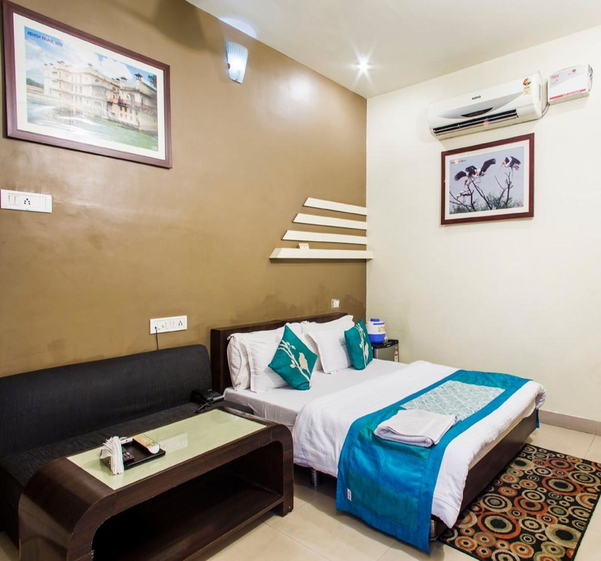 Oyo 2075 Hotel Kota Royal Dış mekan fotoğraf