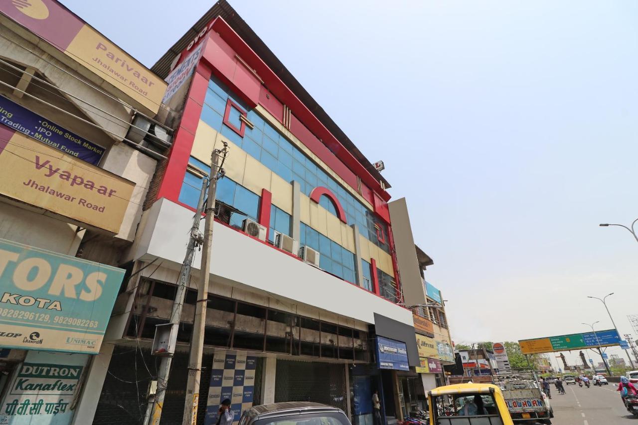 Oyo 2075 Hotel Kota Royal Dış mekan fotoğraf